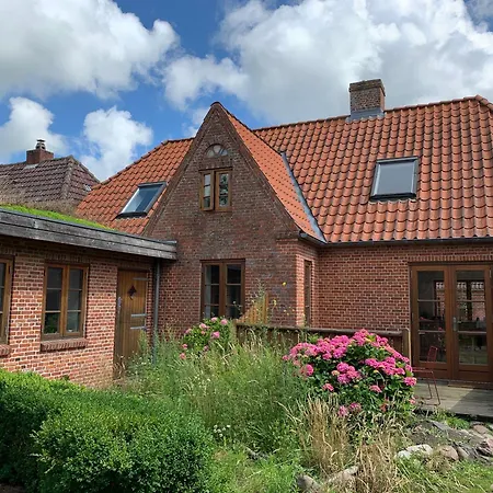 Malerisches Dorfhaus Im Historischen Ortskern *